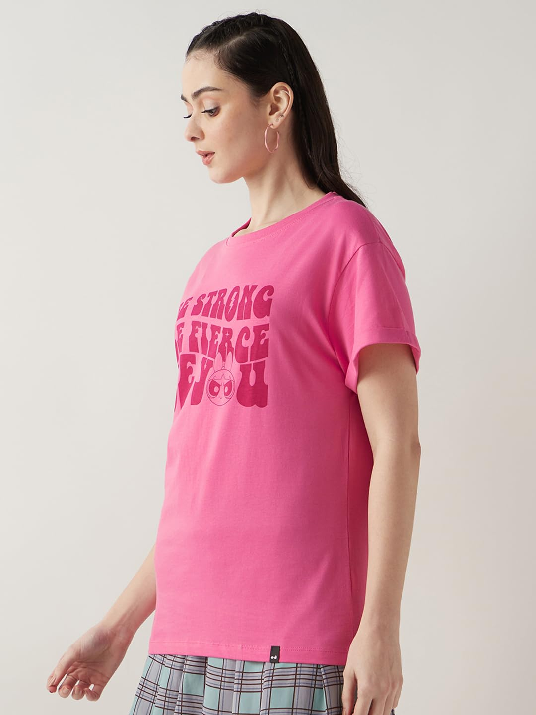 Women's Relaxed Graphic Boyfriend T-Shirt - Image 22